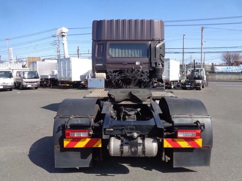 日産UD 大型トラック トラクタエアサスハイルーフ11.6ｔ 画像