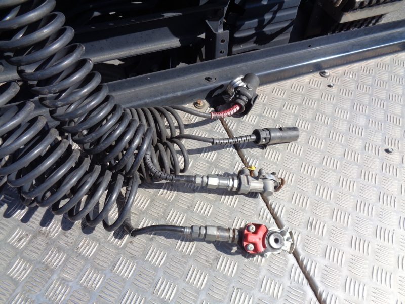 日産UD 大型トラック トラクタエアサスハイルーフ11.6ｔ 画像