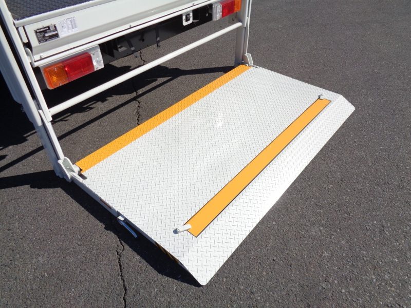 トヨタ 小型トラック 木平垂直PG付(標準・ロング)AT車 画像