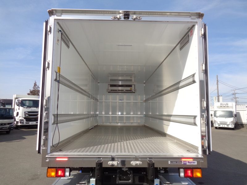 三菱 中型トラック 冷凍車ワイドエアサス格納PG付(スタンバイ) 画像