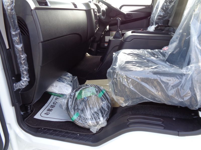 三菱 中型トラック 冷凍車ワイドエアサス格納PG付(スタンバイ) 画像