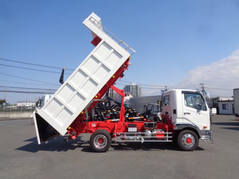 三菱 大型トラック 増t深ダンプ(7.2t)4.15m 画像