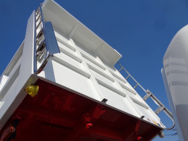 三菱 大型トラック 増t深ダンプ(7.2t)4.15m 画像