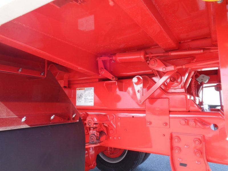 三菱 大型トラック 増t深ダンプ(7.2t)4.15m 画像